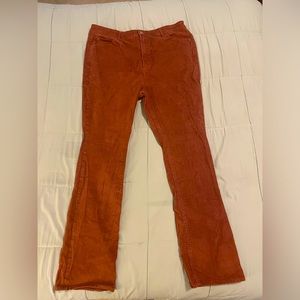 Old Navy corduroys in a size 14! They are super cute and comfy.